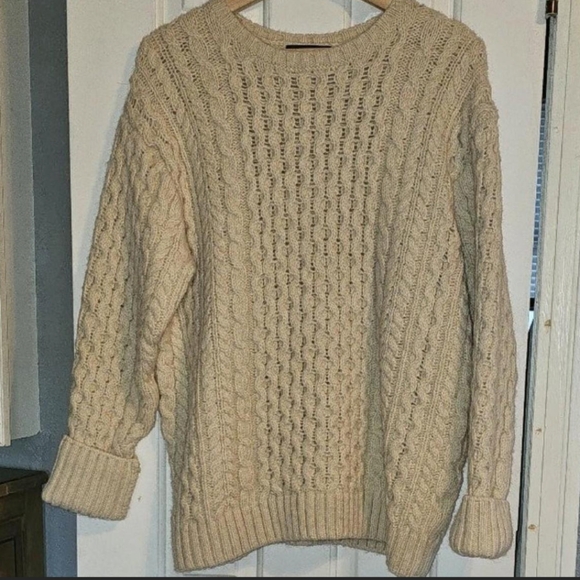Pull Cropped Brandy Melville Abi Beige - Taille Unique (petites), Occasion Comme Neuf